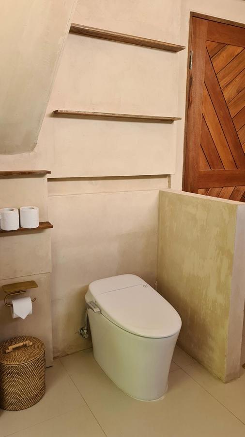 Shore Thing Gili Air Beachfront Apartment 외부 사진